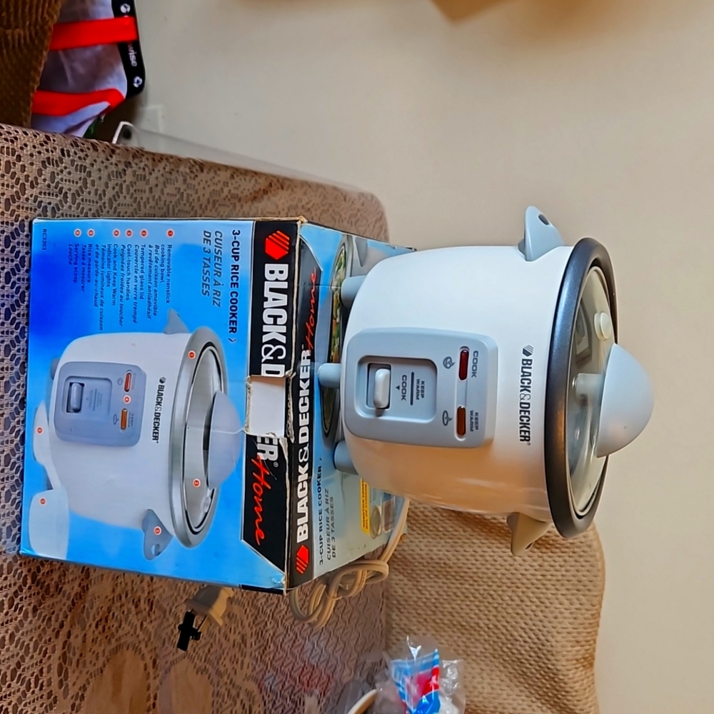 Personal easy to make 3-cup rice cooker nonstick  cooking bowl, smart technology